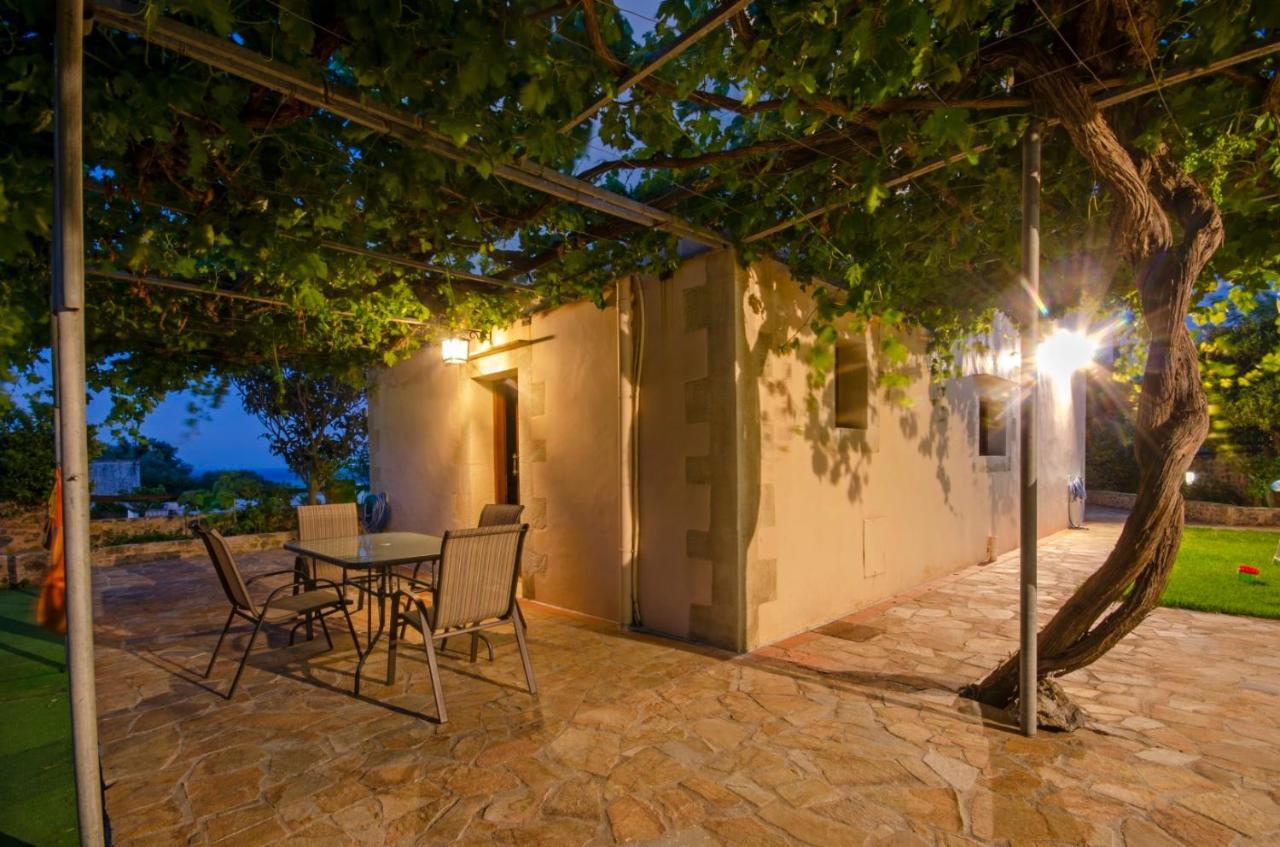 Aretaki Villas Astrátigos Eksteriør bilde